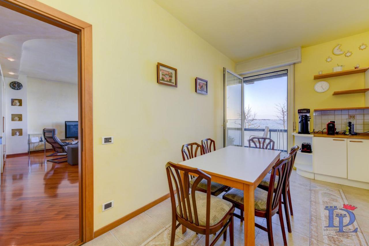 Desenzanoloft Official Partner Marriott Homes & Villas - Charming On The Lake Front Lake Desenzano del Garda Buitenkant foto