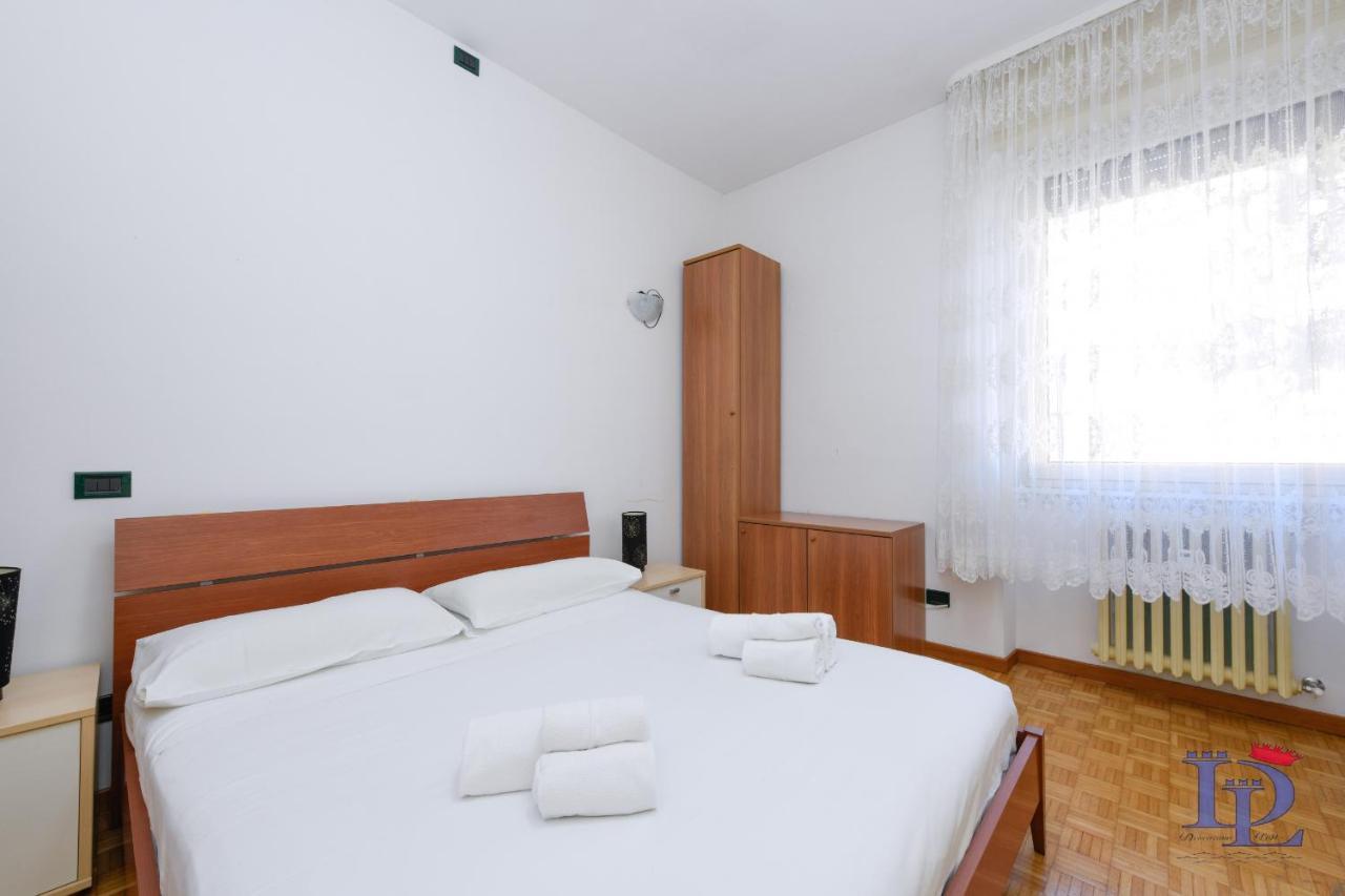 Desenzanoloft Official Partner Marriott Homes & Villas - Charming On The Lake Front Lake Desenzano del Garda Buitenkant foto