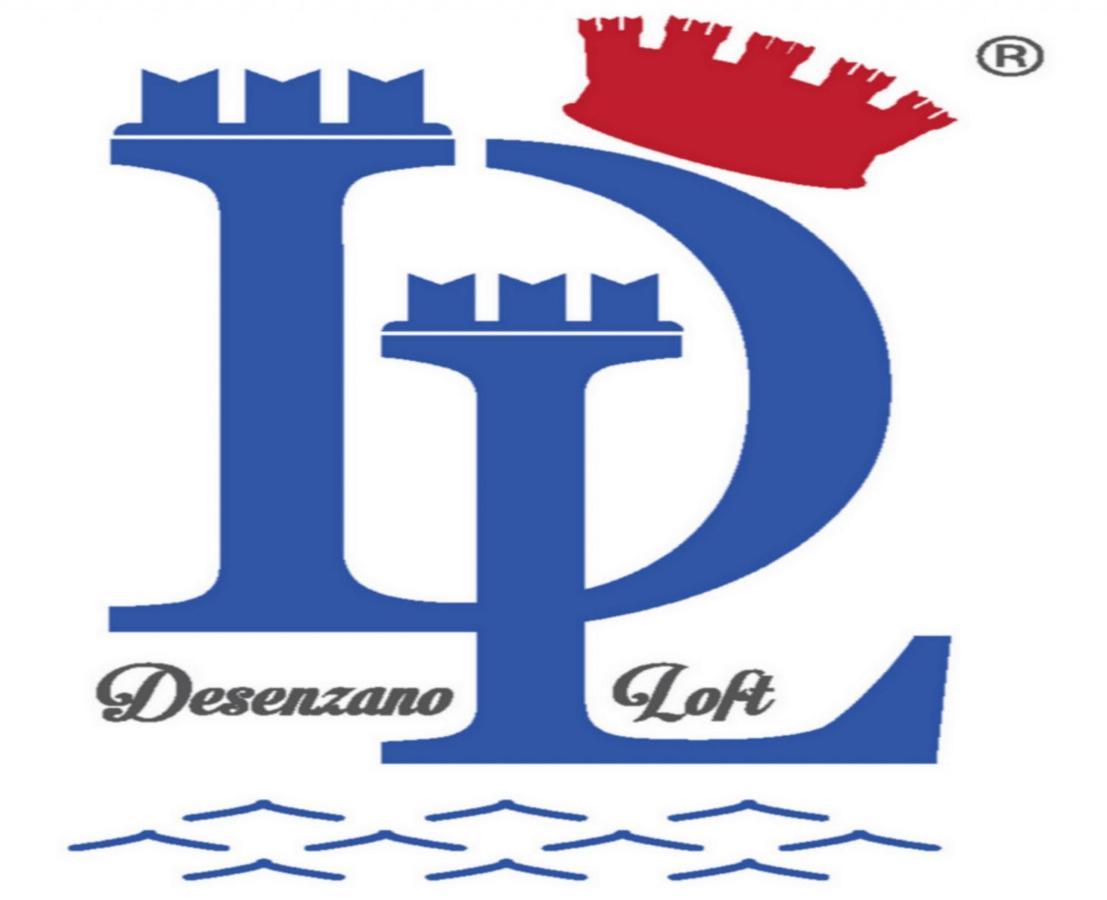Desenzanoloft Official Partner Marriott Homes & Villas - Charming On The Lake Front Lake Desenzano del Garda Buitenkant foto
