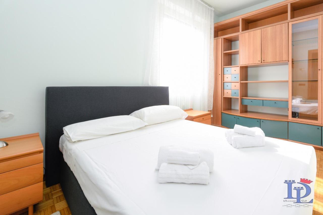Desenzanoloft Official Partner Marriott Homes & Villas - Charming On The Lake Front Lake Desenzano del Garda Buitenkant foto
